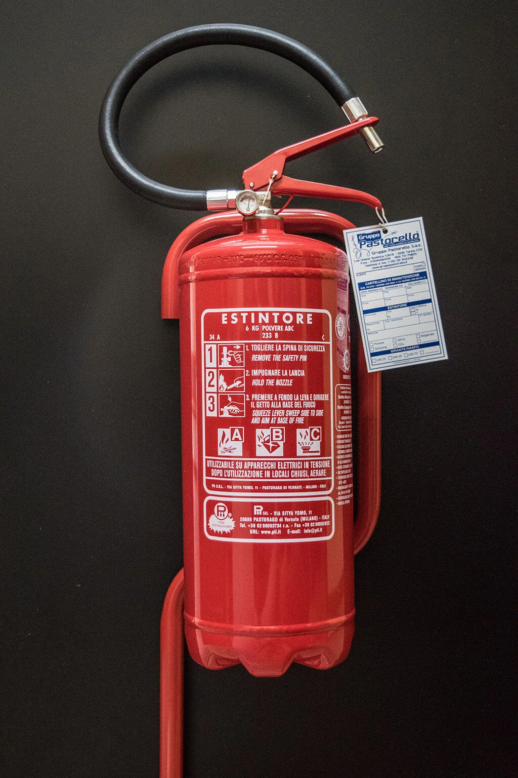 Estintore a polvere da 6 kg